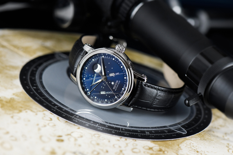 Мужские часы с лунным календарем